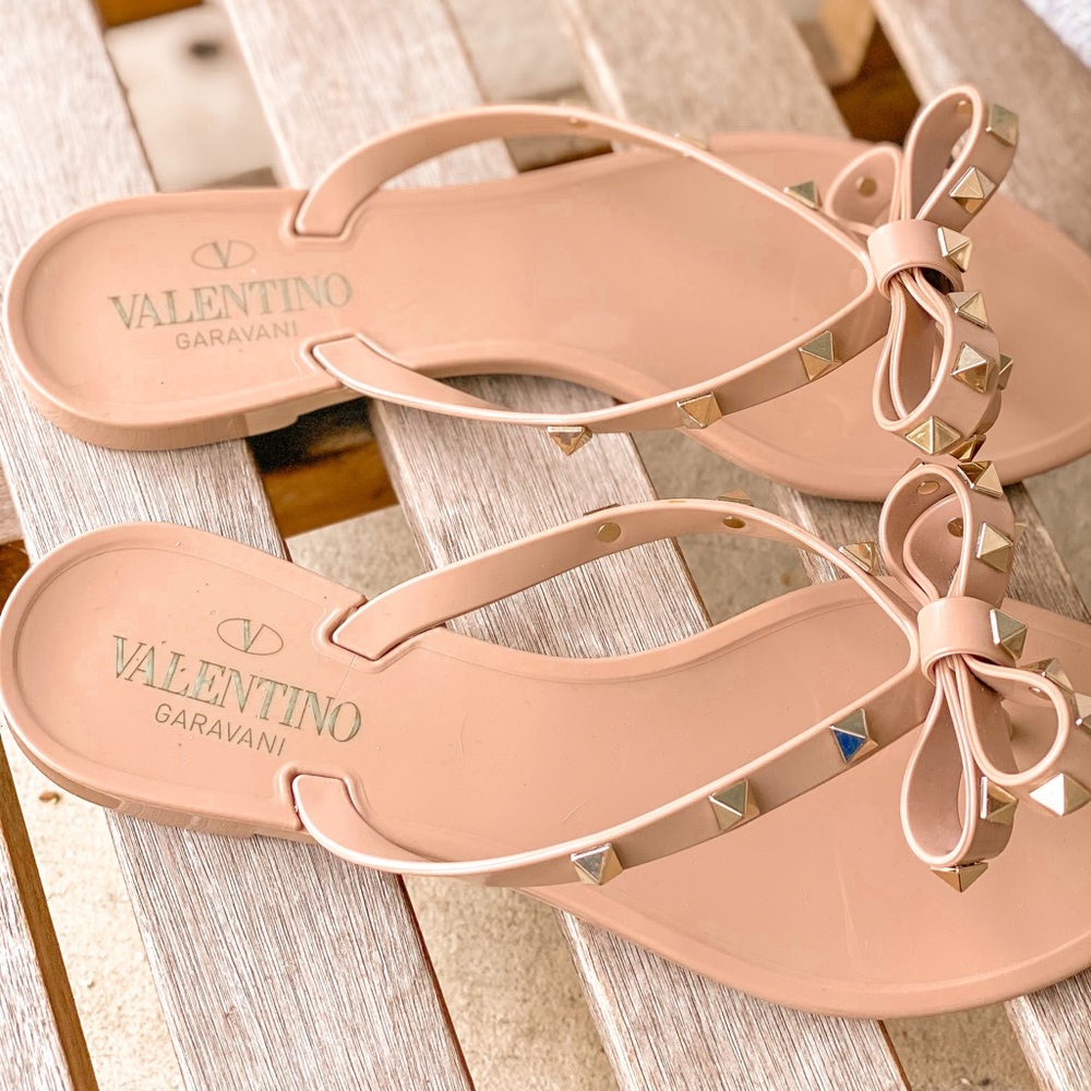 Brand new never worn Valentino studded sandals!!